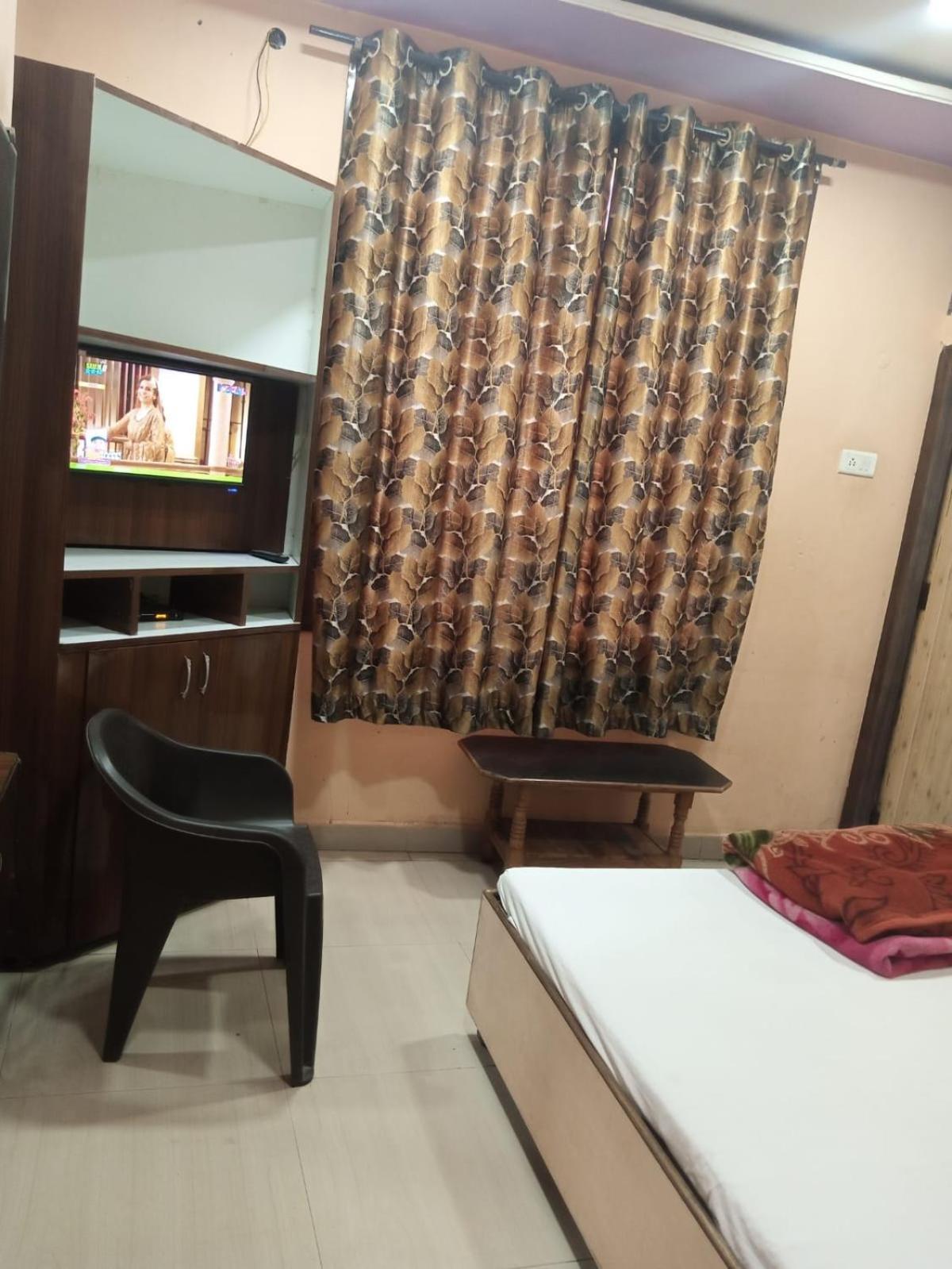 Hotel Thakur Ji Bhopal Ngoại thất bức ảnh