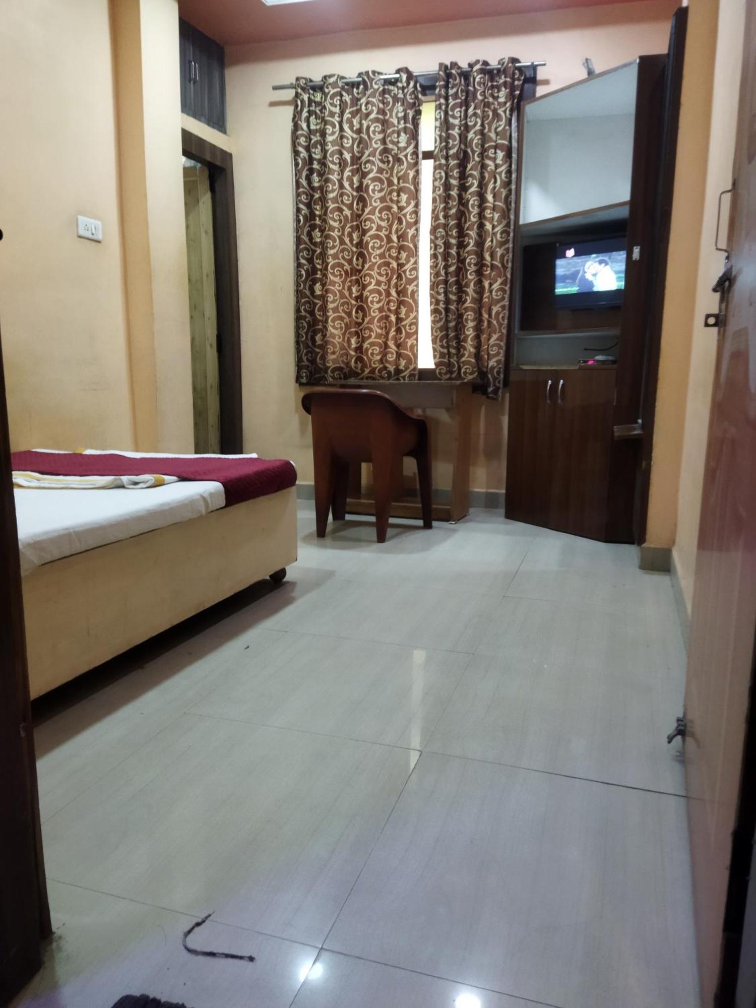 Hotel Thakur Ji Bhopal Ngoại thất bức ảnh