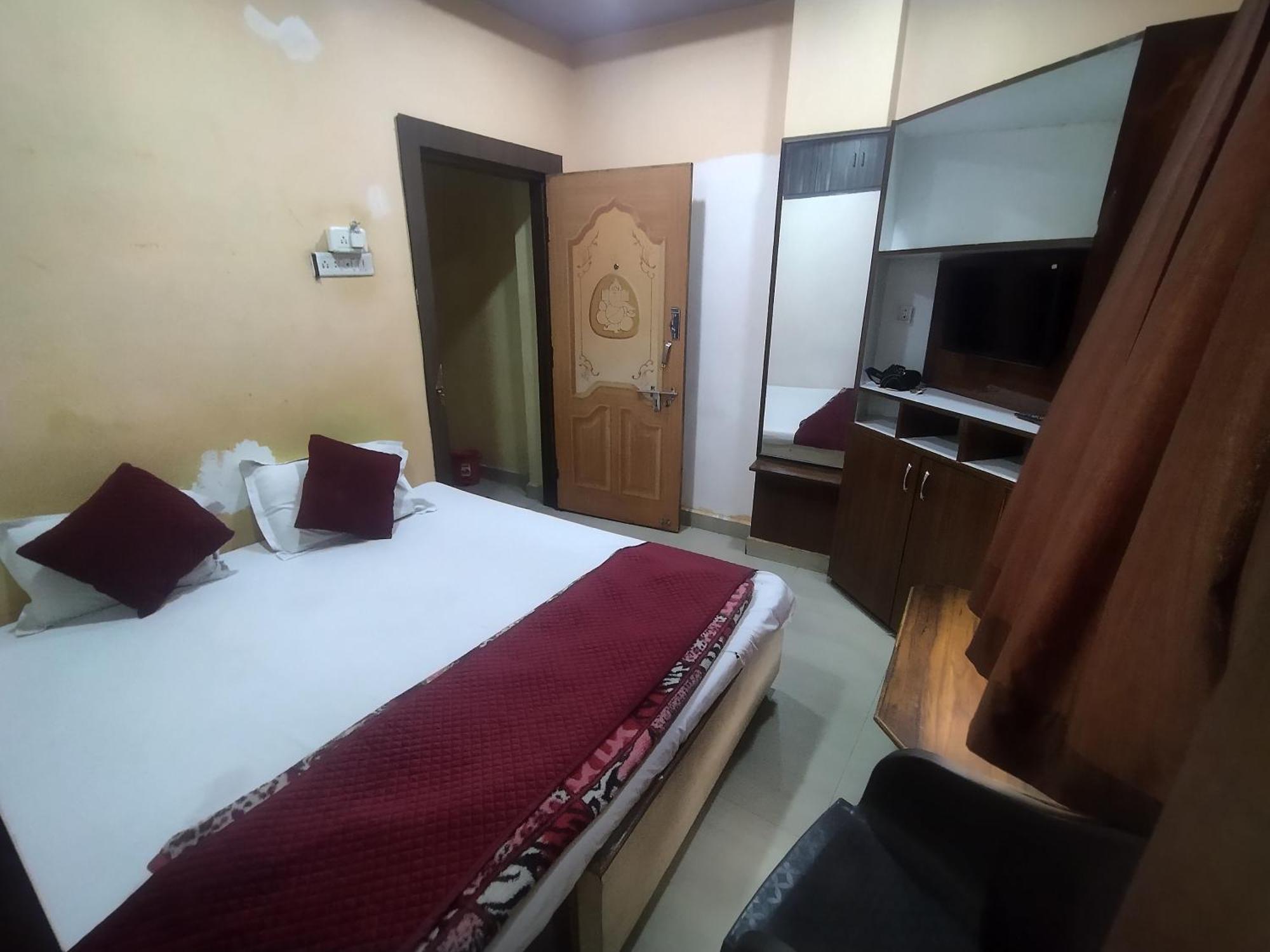 Hotel Thakur Ji Bhopal Ngoại thất bức ảnh