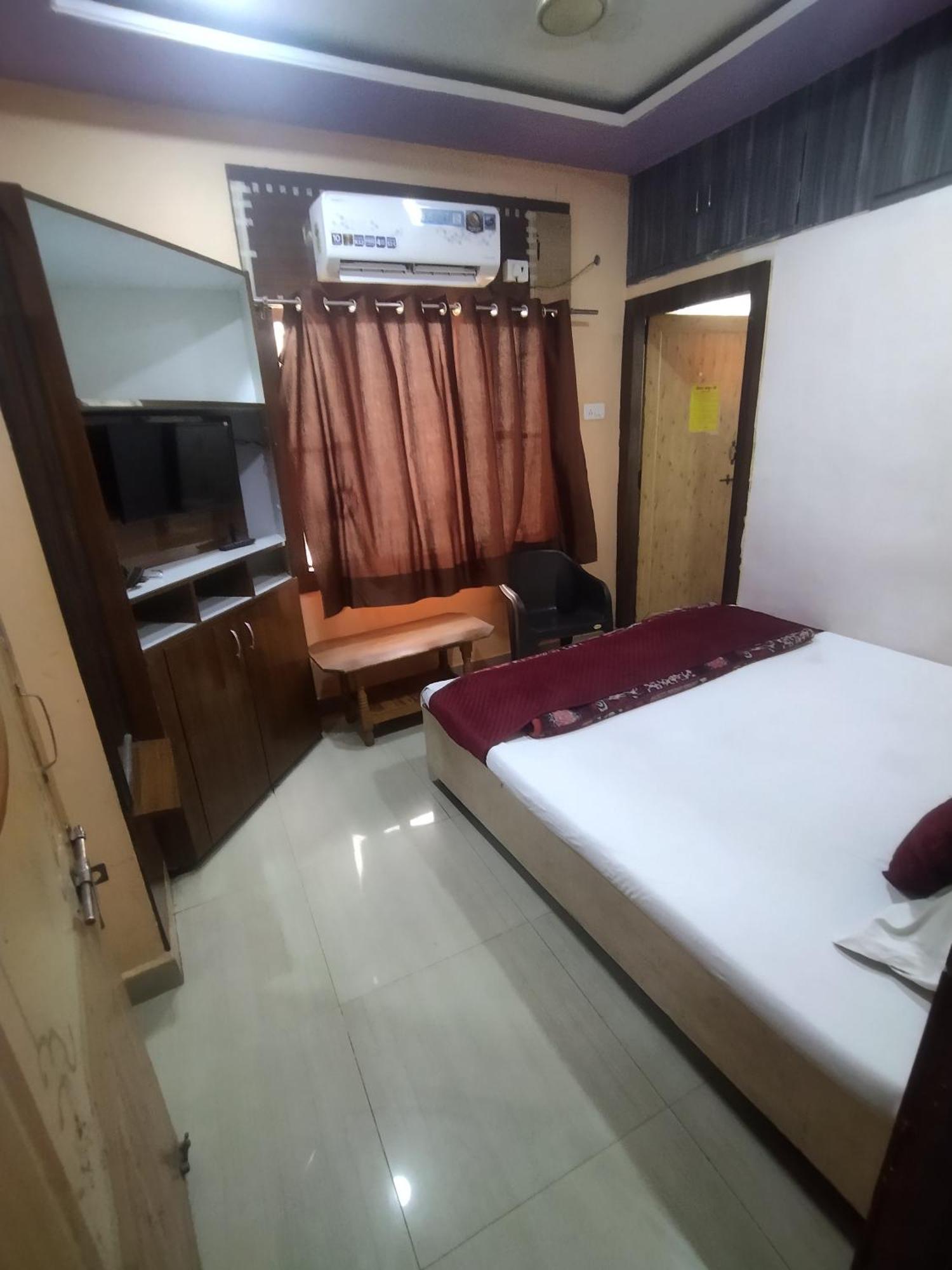 Hotel Thakur Ji Bhopal Ngoại thất bức ảnh