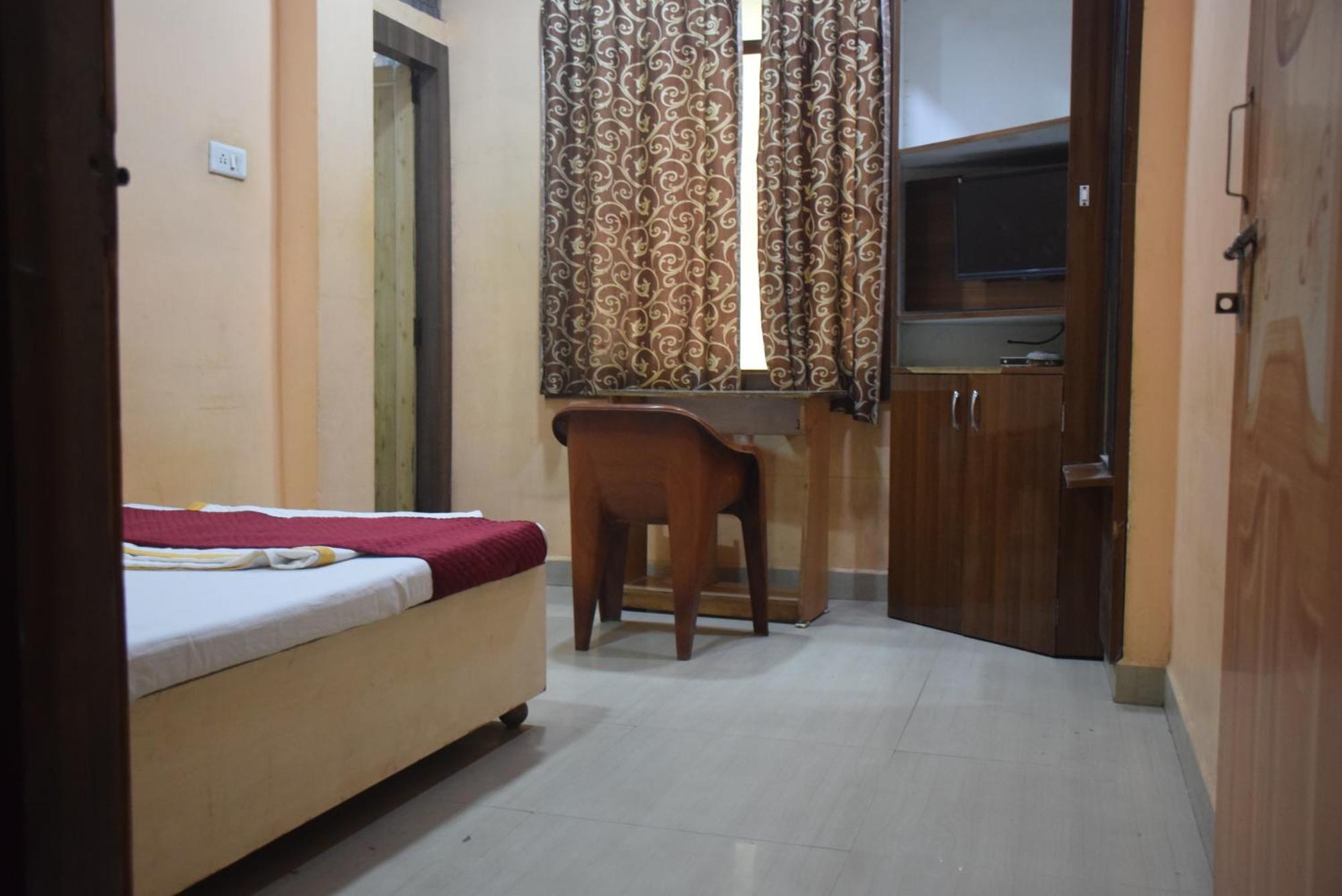 Hotel Thakur Ji Bhopal Ngoại thất bức ảnh