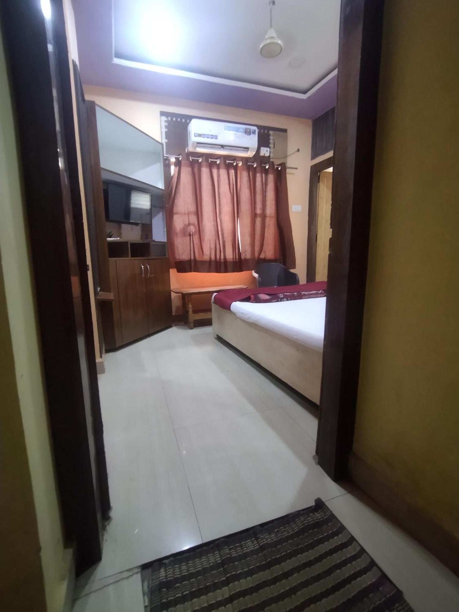 Hotel Thakur Ji Bhopal Ngoại thất bức ảnh