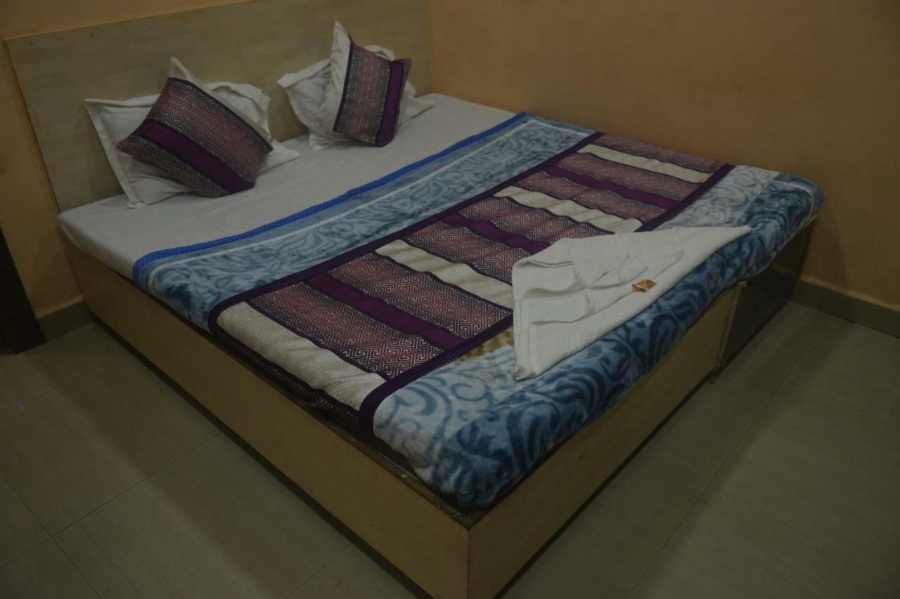Hotel Thakur Ji Bhopal Ngoại thất bức ảnh